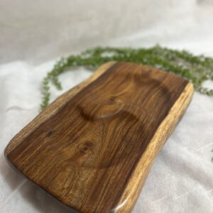 כלי הגשה מעץ מלא  עבודת יד עץ סיסם
40*23 ס"מ