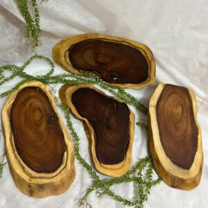 בוצ'ר עץ סיסם
48*22 ס"מ