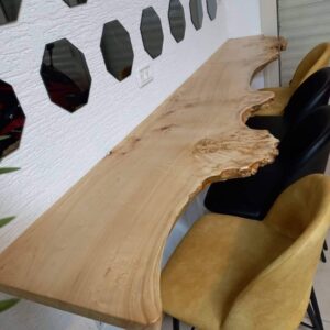 דלפק מעץ שורש מפה