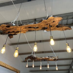 גוף תאורה מעץ זית